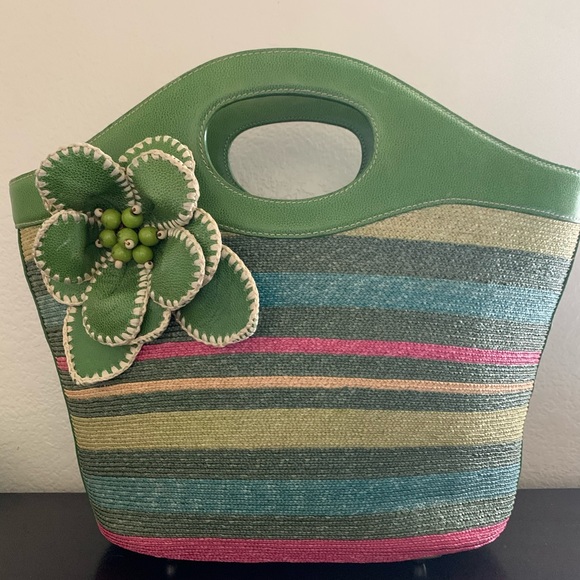 Isabella Fiore Handbags - Isabella Fiore Vintage Beach Summer tote 129